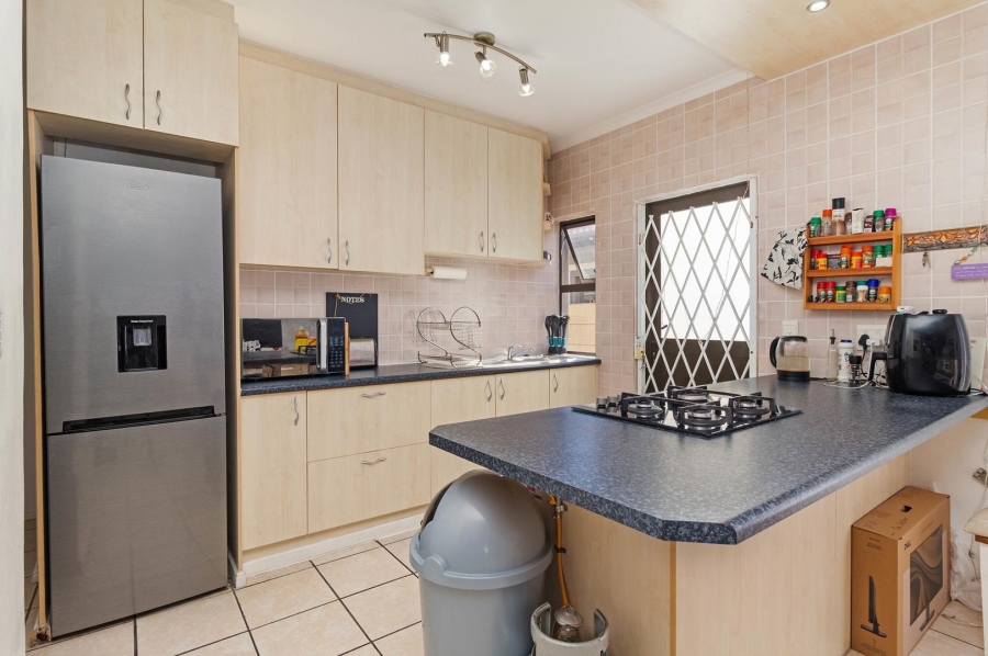 2 Bedroom Property for Sale in Parklands Western Cape